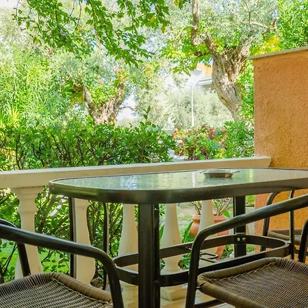Guest house Eden